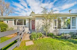 38 High Street, LEESTON
