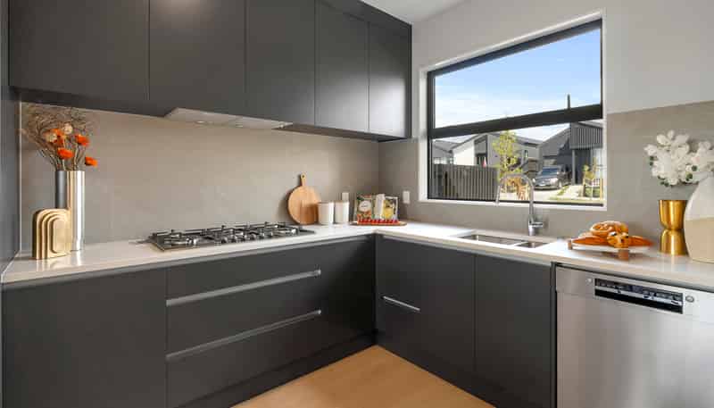 32 Paretao Street, Massey