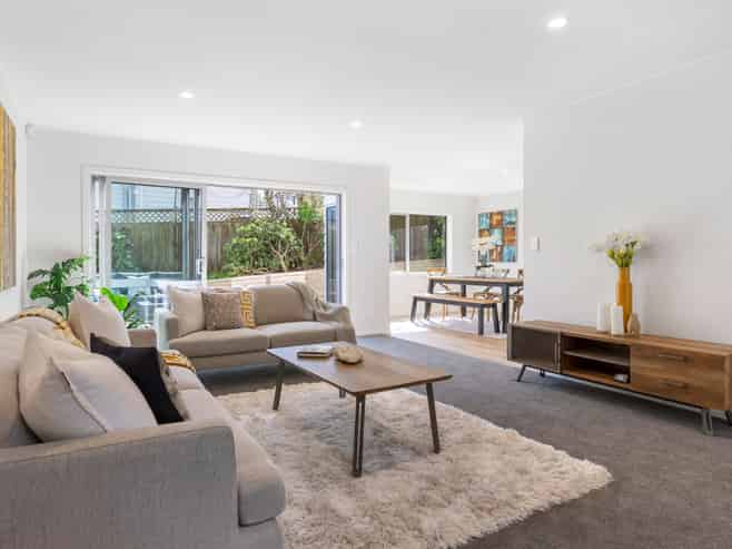 350B East Coast Road, Sunnynook