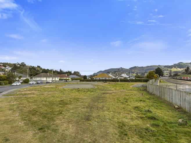 2-12 Albertson Avenue, Port Chalmers