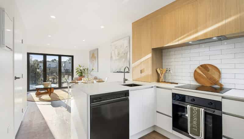 8/10 Ngaroma House Drive , Hobsonville