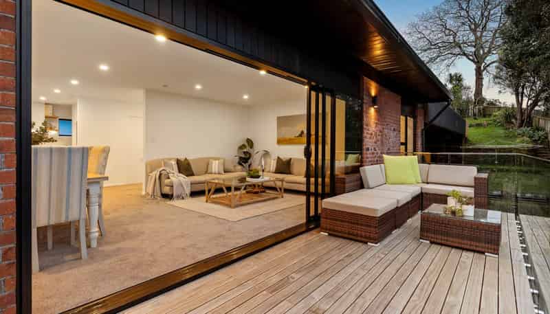 1/12 Surville Place, Mairangi Bay