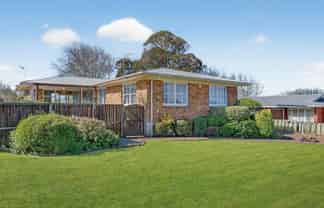 16 Cascades Road, Pakuranga Heights
