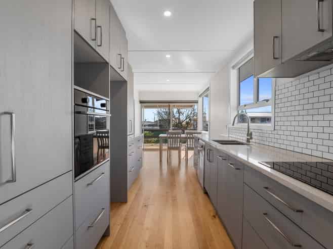 14 Elliott Crescent, Owhata