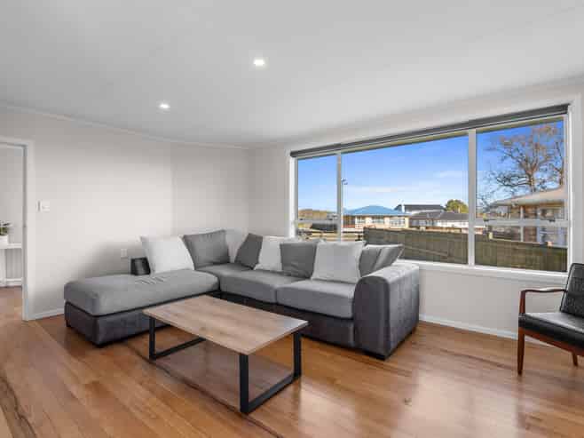 14 Elliott Crescent, Owhata