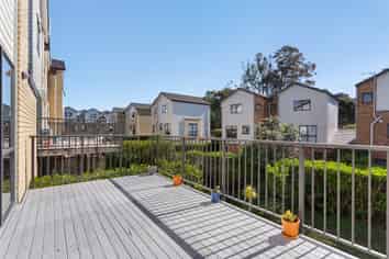 62/172 Mcleod Road, Te Atatu South