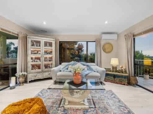 63 San Valentino Drive, Henderson Valley