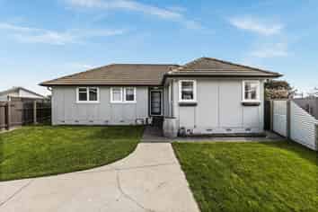 12 Fleming Crescent, Maraenui