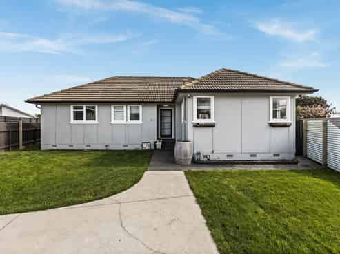12 Fleming Crescent, Maraenui