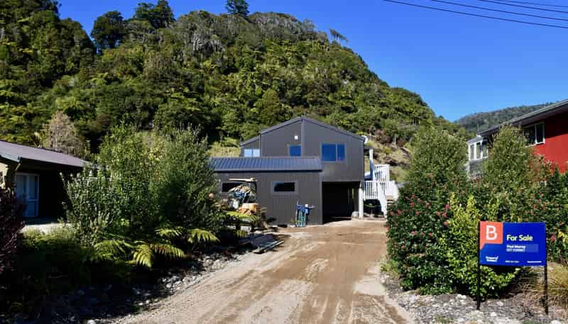 4 Horncastle Crescent, Little Wanganui