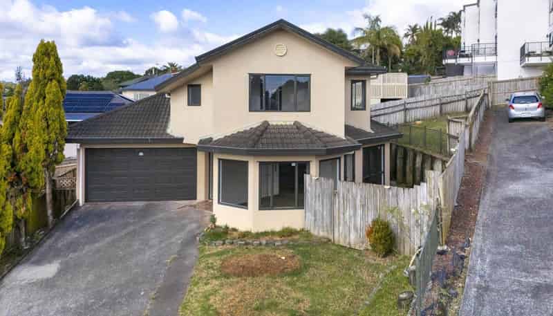 2/14 Mossop Rise, Glenfield