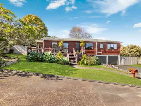 5 San Bernadino Drive, Henderson