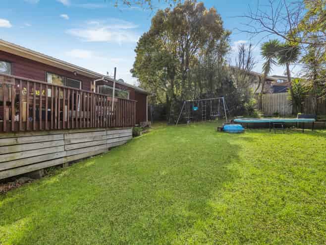 5 San Bernadino Drive, Henderson