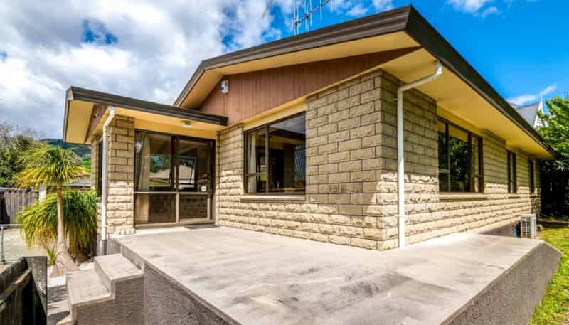 6 Hunter Avenue, Richmond