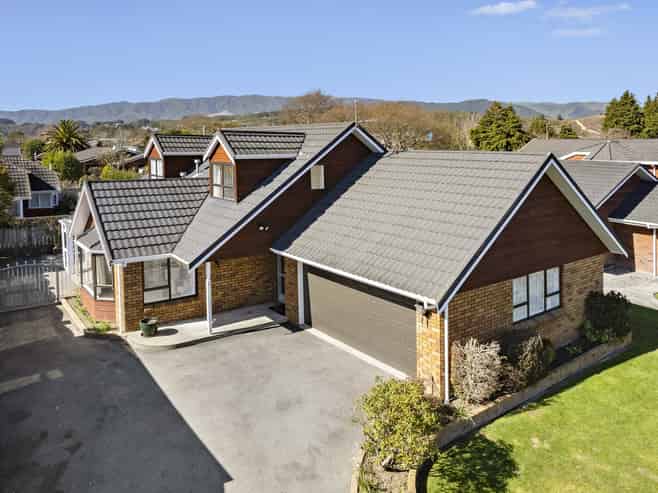 3 Comeskey Grove, Elderslea