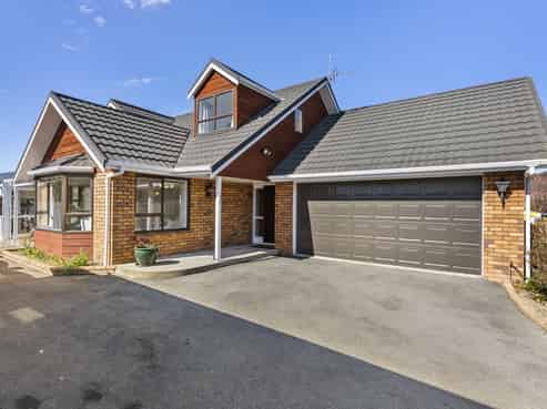 3 Comeskey Grove, Elderslea