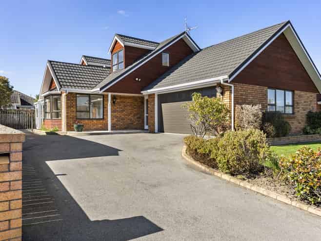 3 Comeskey Grove, Elderslea
