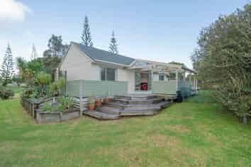 103 Kowhai Avenue, Whitianga
