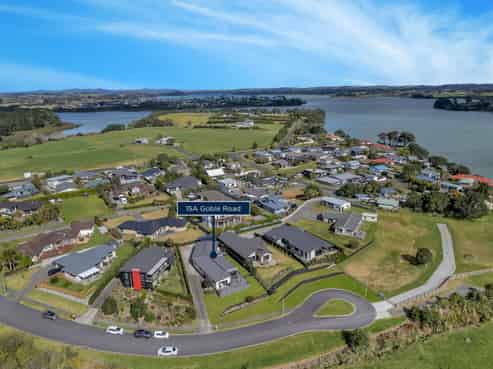 15A Goble Road, Clarks Beach