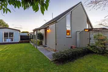 42B Delaware Crescent, Russley