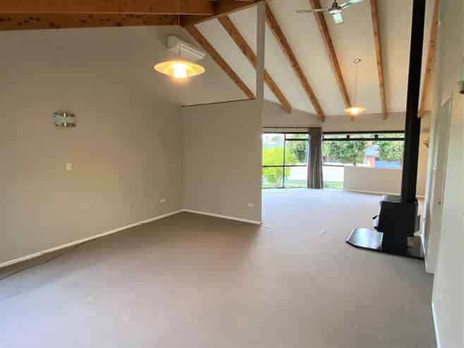 5 Maple Crescent , Whalers Gate