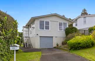 11 Barker Rise, Northcross