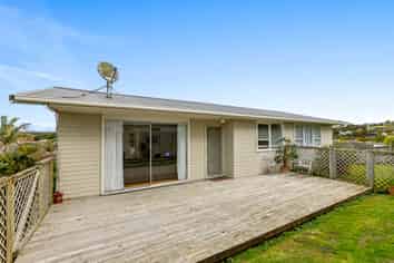 11 Barker Rise, Northcross