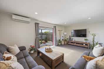 43A Tait Drive, Greenmeadows