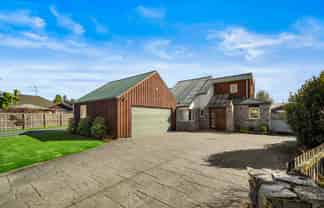 107 Pages Road, Allenton