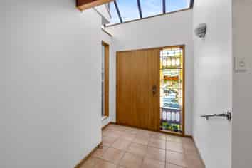 107 Pages Road, Allenton