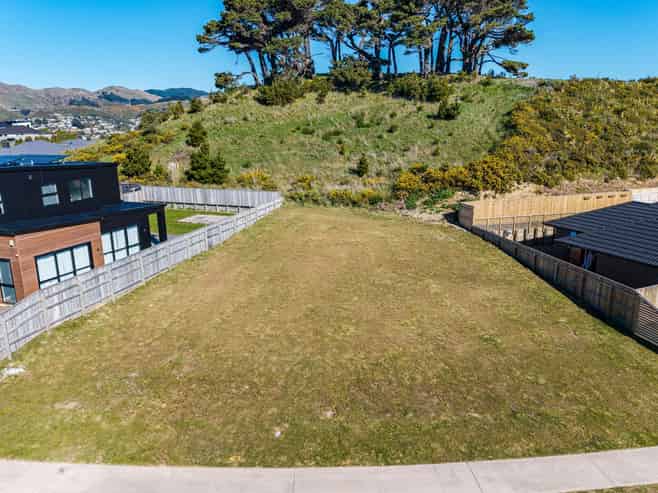 71 Queen Charlotte Drive, Aotea