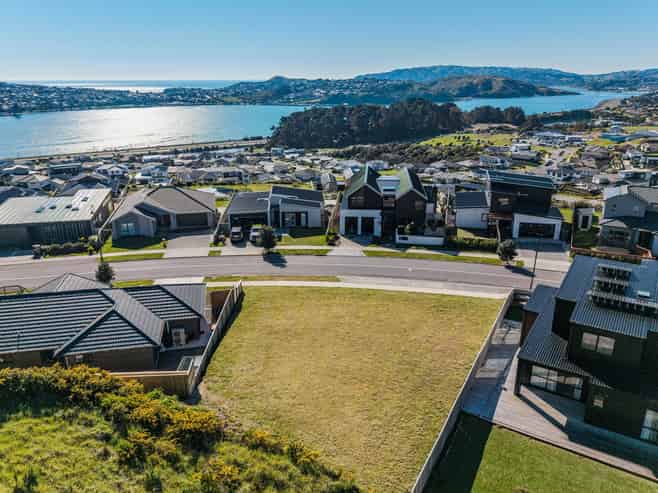 71 Queen Charlotte Drive, Aotea