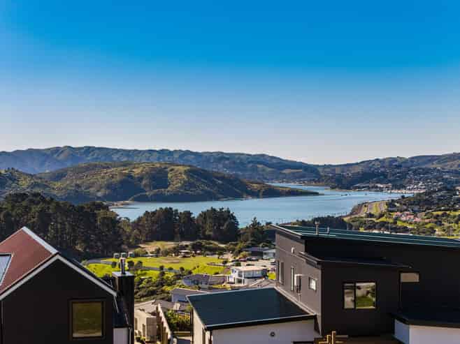 71 Queen Charlotte Drive, Aotea
