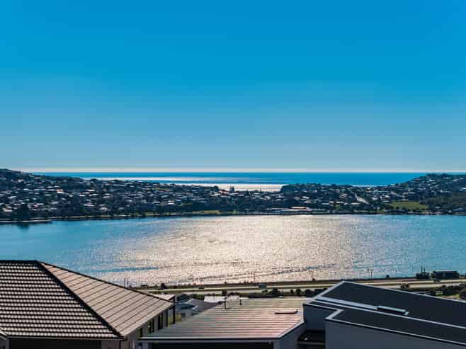 71 Queen Charlotte Drive, Aotea