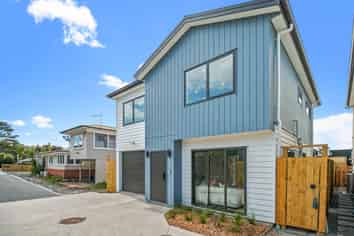 72D Godley Road, Green Bay