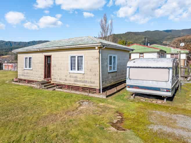 13 Maclaren Street, Maymorn