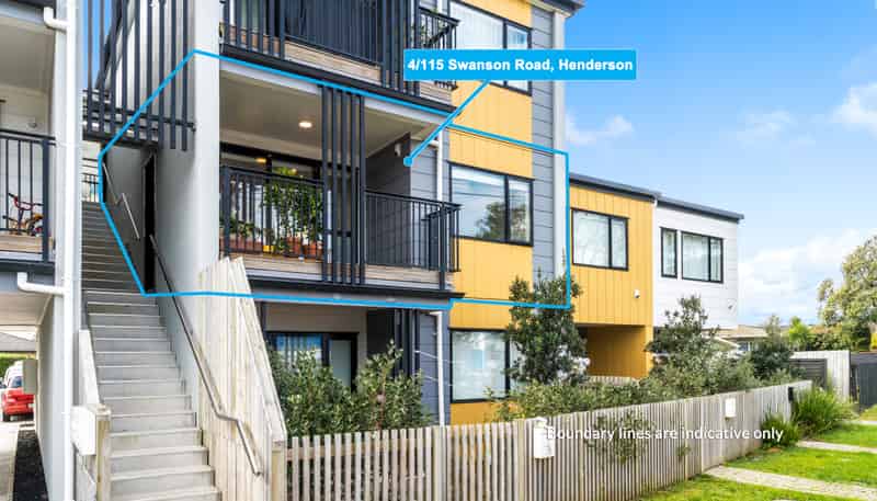 4/115 Swanson Road, Henderson