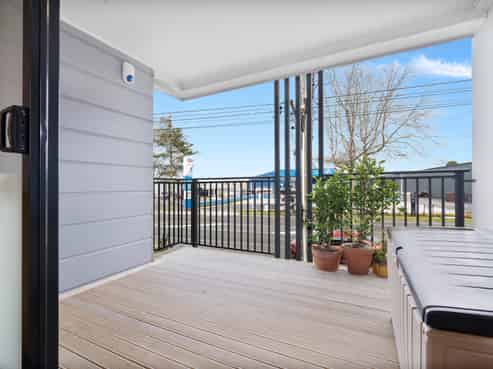 4/115 Swanson Road, Henderson