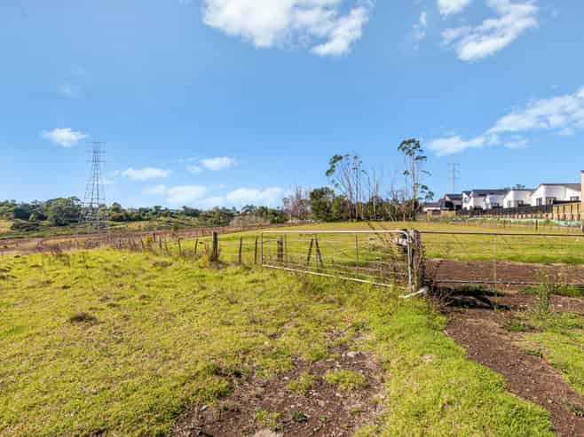 23 Red Hills Road, Massey