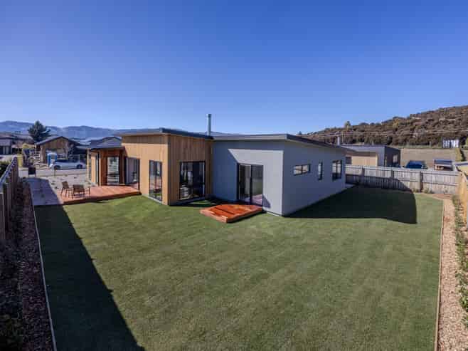 3 Tahi Street, Wanaka
