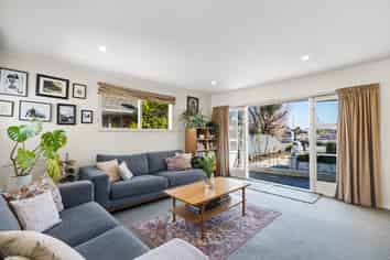 28 Evesham Crescent, Spreydon