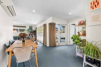 28 Evesham Crescent, Spreydon