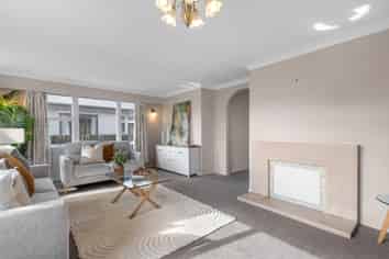 1/14 Farquhars Road, Redwood