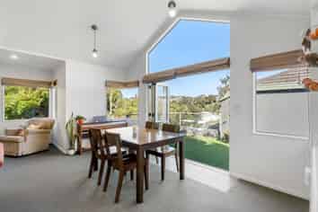 2/32 Church Street, Northcote Point