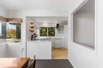 2/32 Church Street, Northcote Point