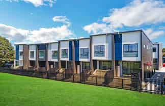 3,11,14,1/17 Barneys Farm Road, Clendon Park