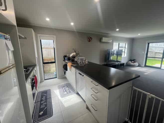 142 Te Manatu Drive, Huntington