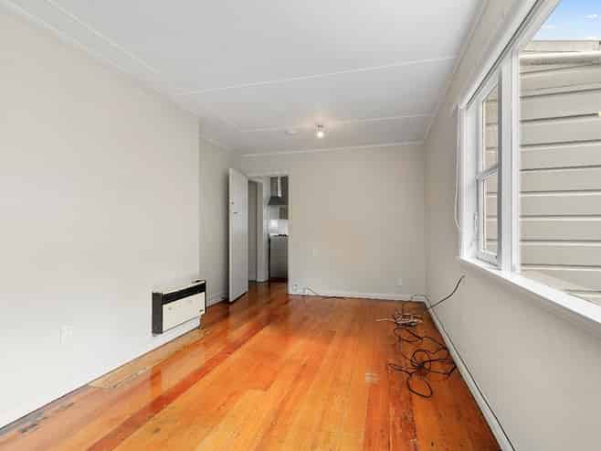 1/28 Ribble Street, Island Bay