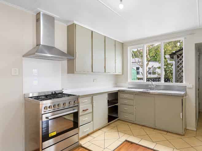 1/28 Ribble Street, Island Bay