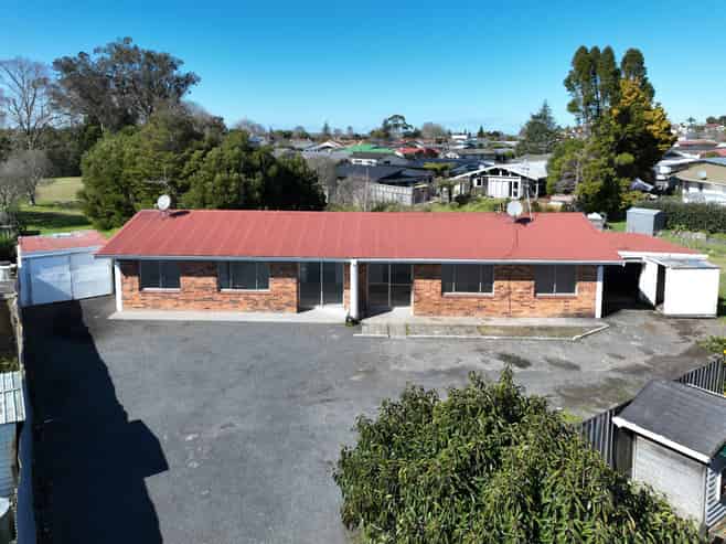 5 & 5a Michael Avenue, Dinsdale